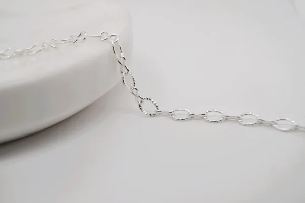 Textured Oval Silver Chain